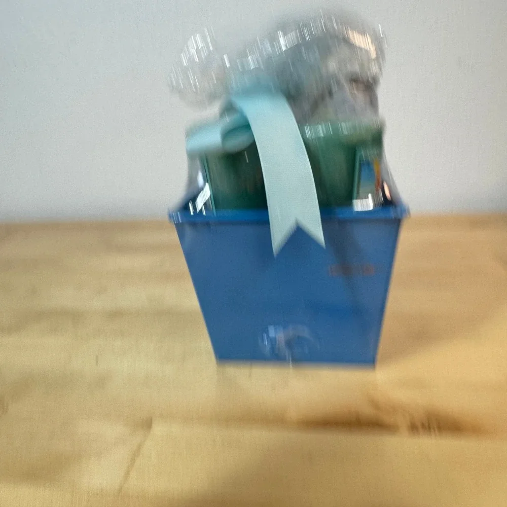 Yankee Candle Bahama Breeze Gift Set Blue Starfish Tin Votives and Glass Jar NEW